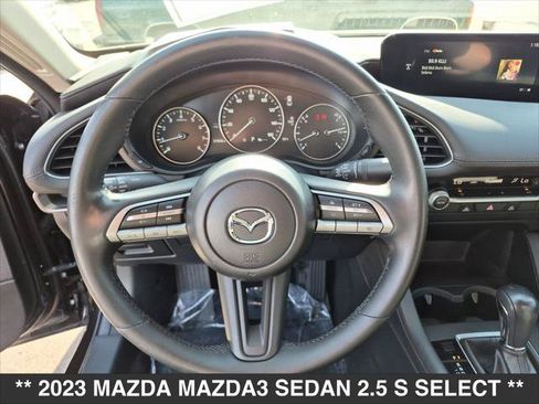 Used 2023 MAZDA MAZDA3 s FWD image 11