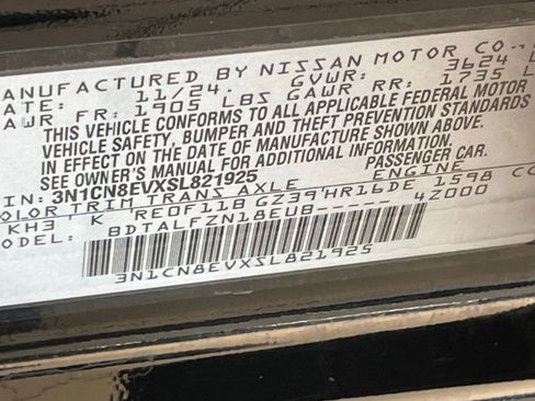 Used 2025 Nissan Versa SV image 27