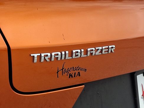 Used 2022 Chevrolet TrailBlazer LT image 30