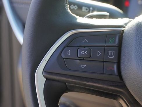 New 2025 Jeep Grand Cherokee Limited AWD/4WD image 30