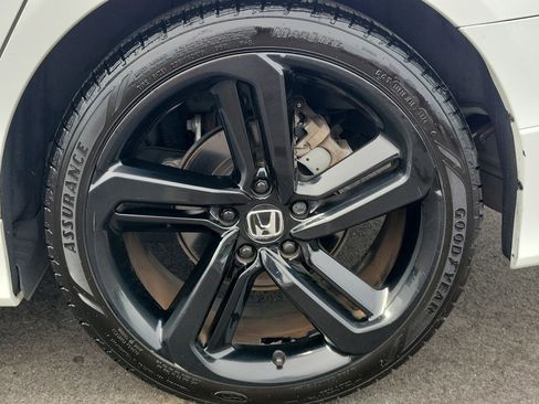 Used 2020 Honda Accord Sport image 12