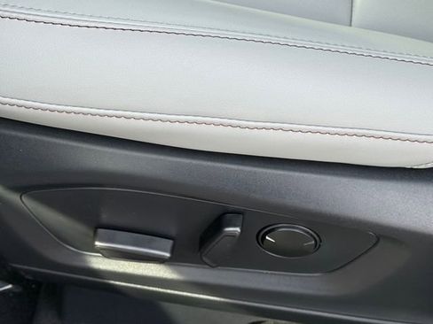 New 2026 Ford Explorer Active w/ Active Comfort Package image 12