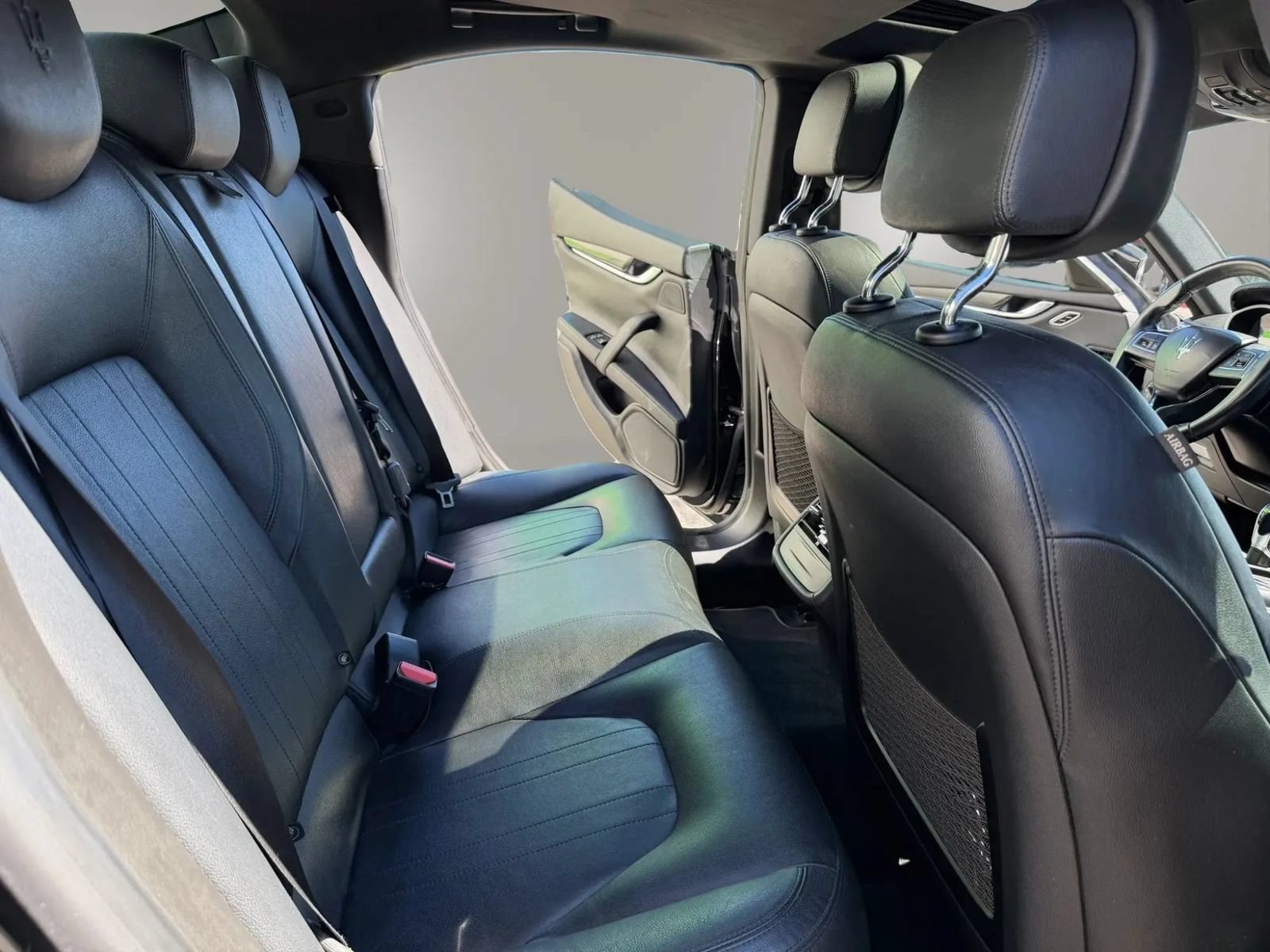 Used 2018 Maserati Ghibli RWD image 17