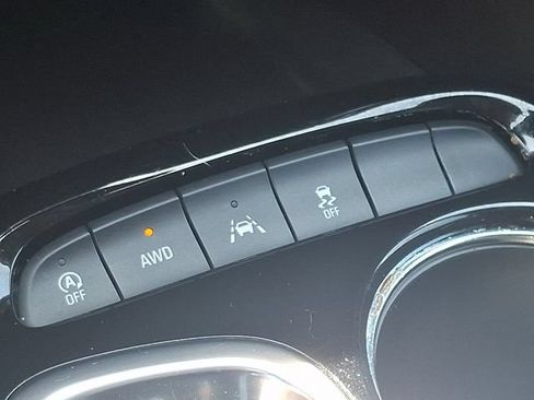 Used 2024 Buick Encore GX Sport Touring AWD/4WD image 25