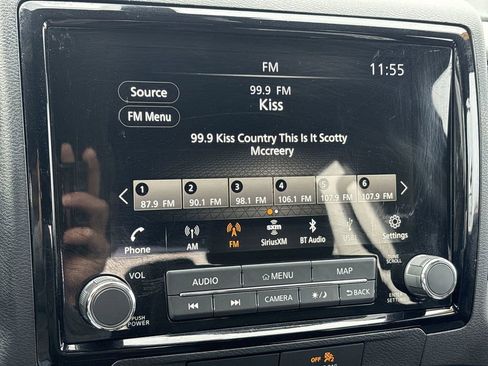 Used 2022 Nissan Frontier PRO-4X image 16