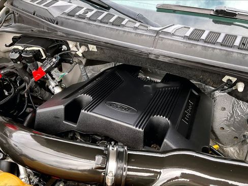 Used 2018 Ford F150 Lariat RWD image 29