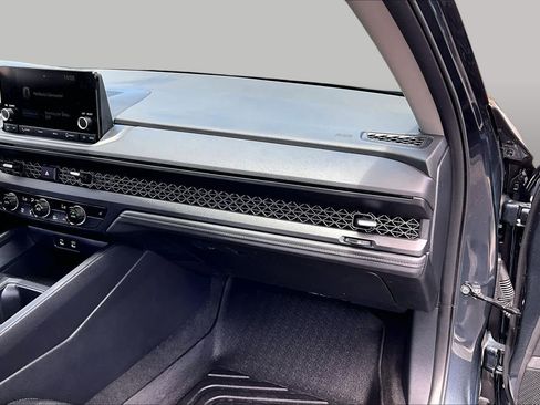 Used 2023 Honda Accord EX image 19