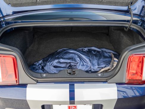 Used 2010 Ford Mustang Shelby GT500 RWD image 26