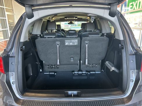 Used 2024 Honda Odyssey Touring image 11