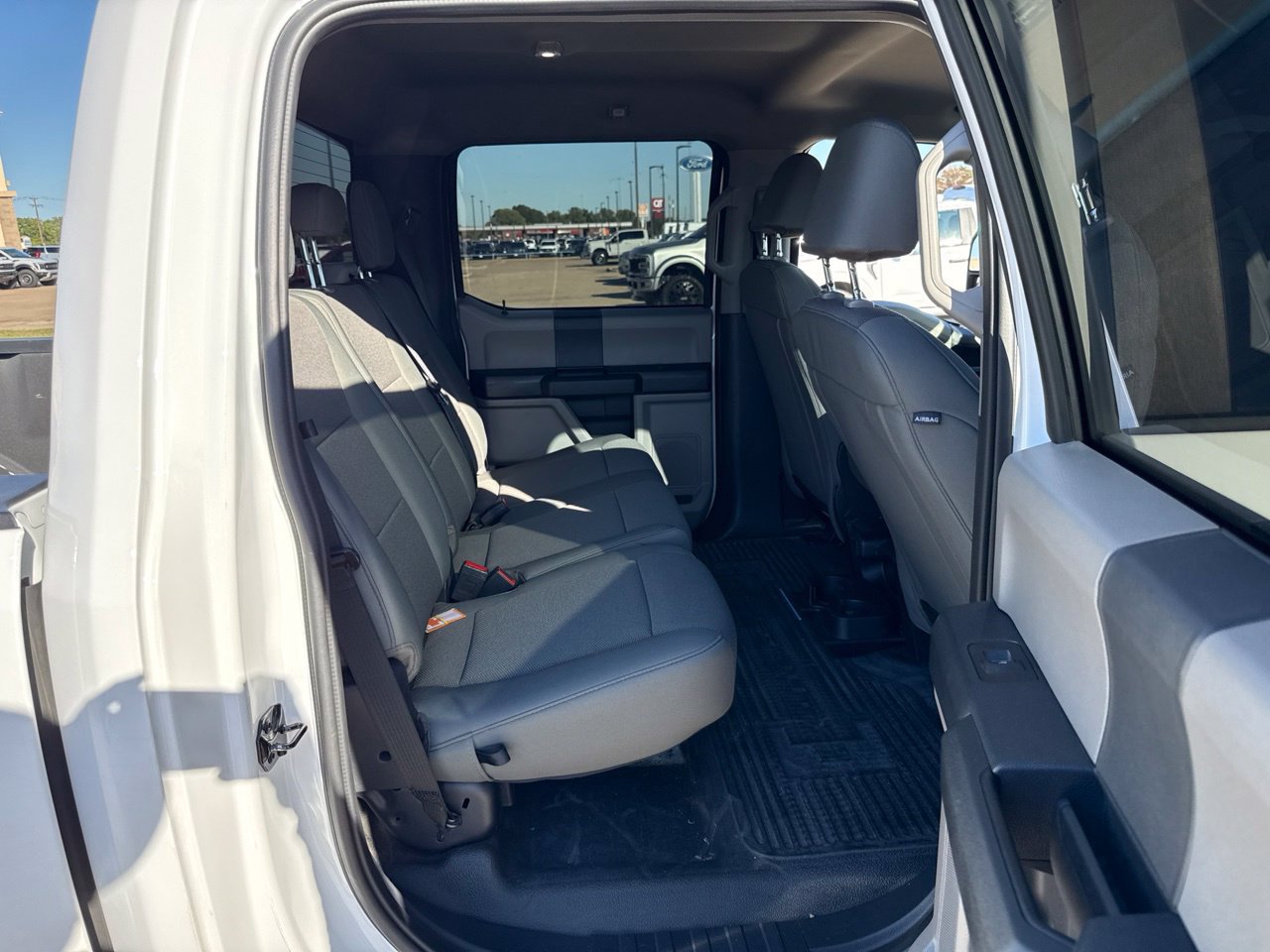 Used 2022 Ford F250 XL w/ Power Equipment Group AWD/4WD image 11