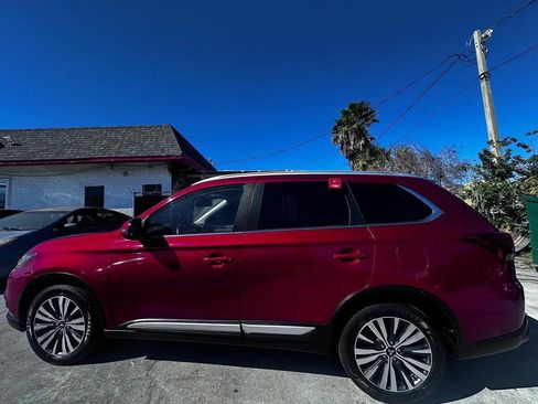 Used 2020 Mitsubishi Outlander SE FWD image 7