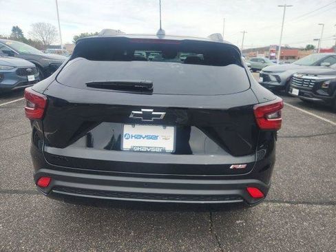 New 2026 Chevrolet Trax RS image 3