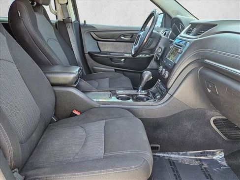 Used 2017 Chevrolet Traverse LT w/ Style and Technology Package AWD/4WD image 21