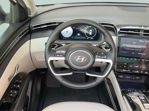 Certified 2024 Hyundai Tucson Limited FWD image 12