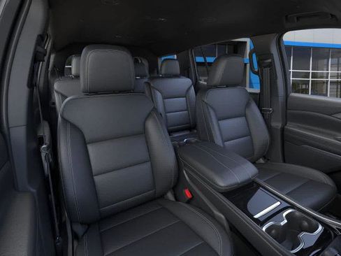 New 2026 Chevrolet Traverse LT w/ Driver Confidence Package image 16