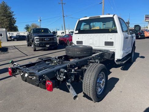 New 2026 Ford F350 XL w/ XL Chrome Package AWD/4WD image 10