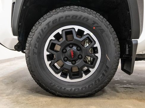 New 2026 Toyota Tacoma TRD Off-Road AWD/4WD image 11