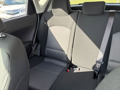 Used 2025 Kia Soul LX w/ LX Technology Package FWD image 32