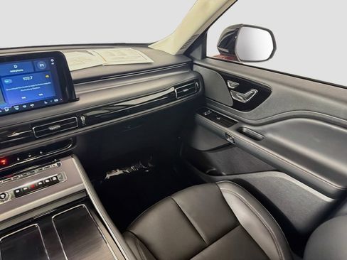 Used 2026 Lincoln Aviator 2WD image 24