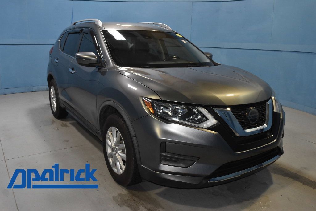 Used 2019 Nissan Rogue SV FWD image 1