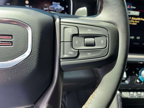 Used 2024 GMC Sierra 1500 AT4 w/ Technology Package AWD/4WD image 31
