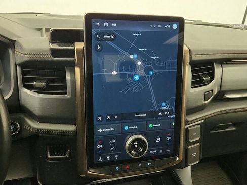 Used 2022 Ford F150 Lightning Lariat image 22