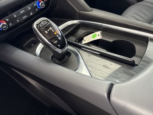 Used 2018 Buick Enclave Premium image 16