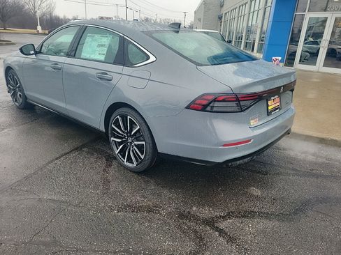 New 2026 Honda Accord Touring image 9
