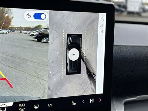 Used 2025 Ford Explorer ST-Line w/ ST-Line Street Pack image 14