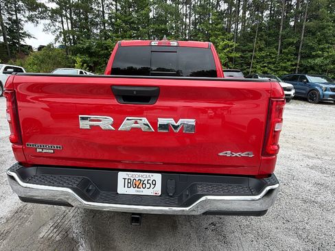Used 2025 RAM 1500 Big Horn AWD/4WD image 9