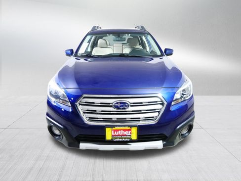 Used 2017 Subaru Outback 2.5i Limited AWD/4WD image 2
