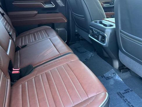 Used 2025 GMC Sierra 2500 Denali Ultimate AWD/4WD image 18