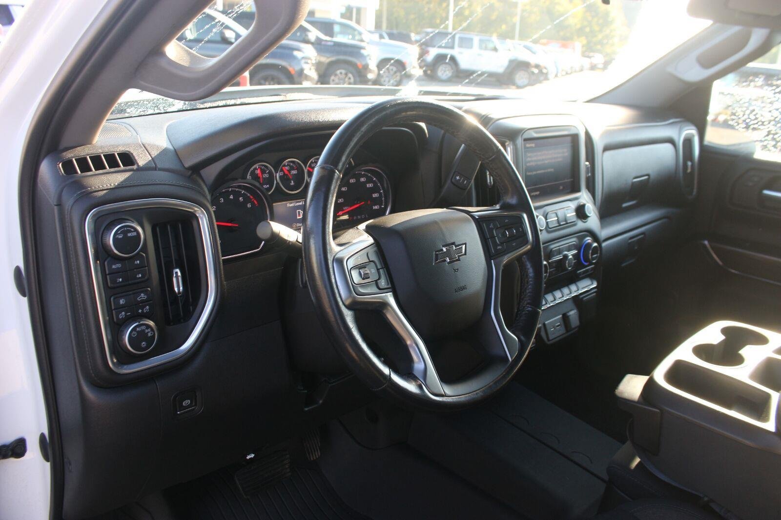 Used 2022 Chevrolet Silverado 1500 RST AWD/4WD image 18