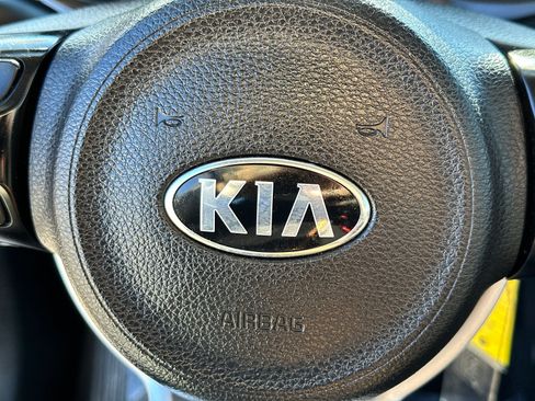 Used 2021 Kia Rio S image 24