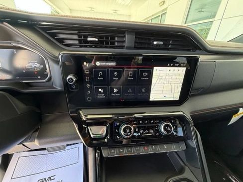 New 2026 GMC Sierra 1500 AT4 w/ AT4 Premium Package AWD/4WD image 12