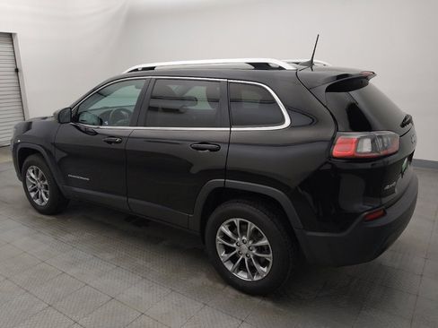 Used 2019 Jeep Cherokee Latitude Plus AWD/4WD image 3