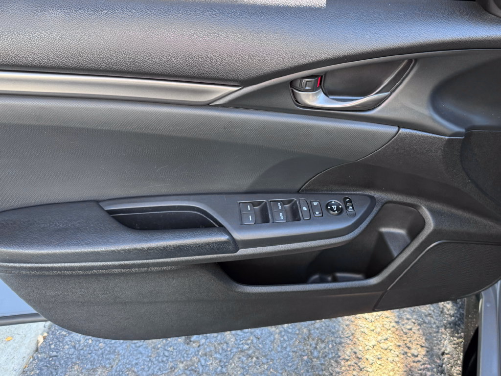 Used 2021 Honda Civic Sport image 15