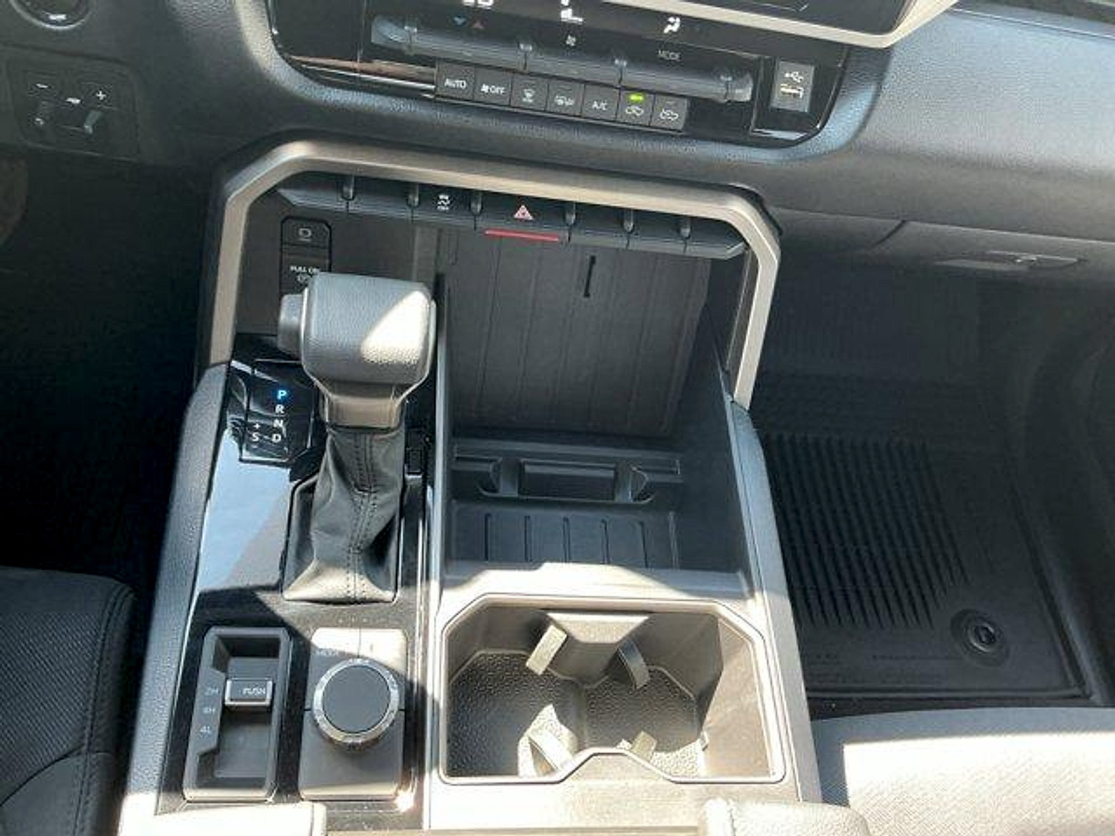 Certified 2025 Toyota Tundra SR5 AWD/4WD image 18