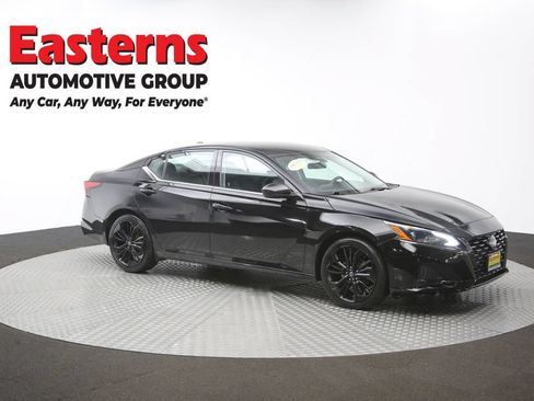 Used 2024 Nissan Altima 2.5 SR FWD image 49