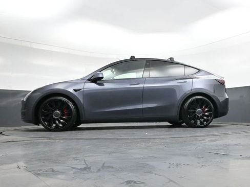 Used 2021 Tesla Model Y Performance image 33