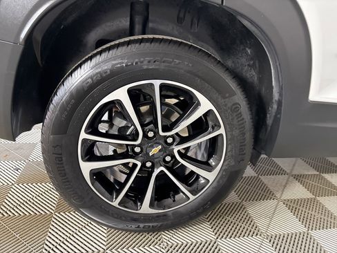 Used 2025 Chevrolet TrailBlazer LT image 29