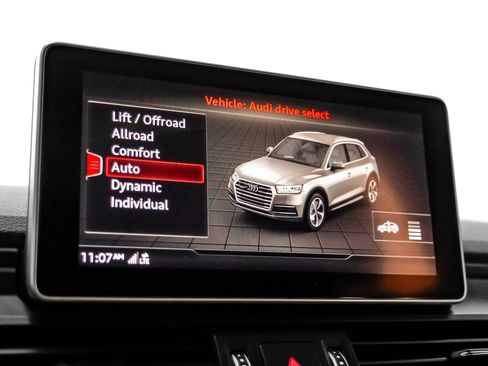 Used 2019 Audi SQ5 Prestige w/ Prestige Package AWD/4WD image 37