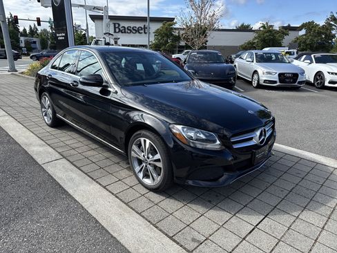 Certified 2018 Mercedes-Benz C 300 4MATIC Sedan image 3