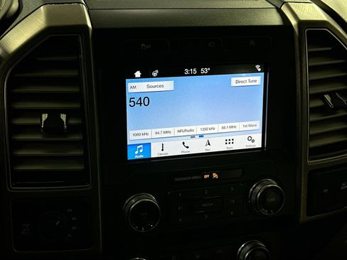 Used 2019 Ford F150 Limited w/ Trailer Tow Package image 23