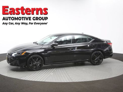 Used 2024 Nissan Altima 2.5 SR FWD image 59