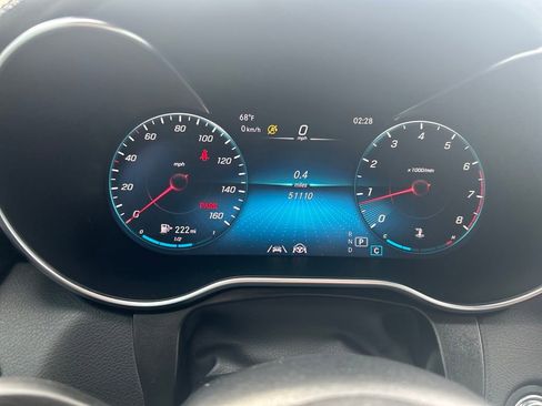 Used 2023 Mercedes-Benz GLC 300 4MATIC Coupe image 13