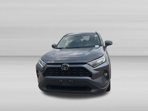 Used 2021 Toyota RAV4 XLE Premium AWD/4WD image 9