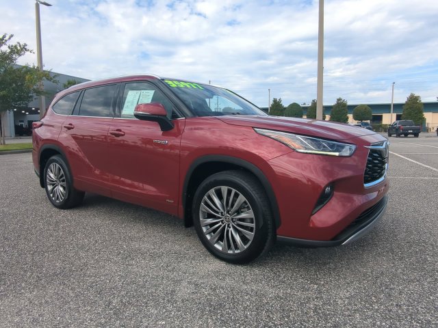 Certified 2020 Toyota Highlander Platinum AWD/4WD image 2