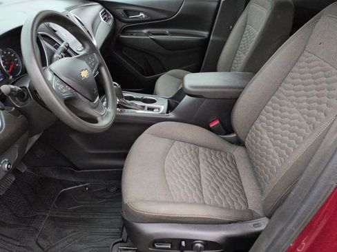 Used 2020 Chevrolet Equinox LT w/ LPO, Floor Liner Package image 12