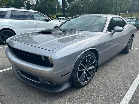 Used 2016 Dodge Challenger R/T Scat Pack RWD image 7